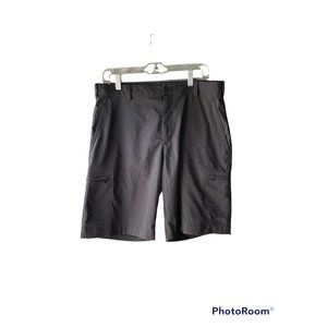 Nike Golf Shorts Black sz 32